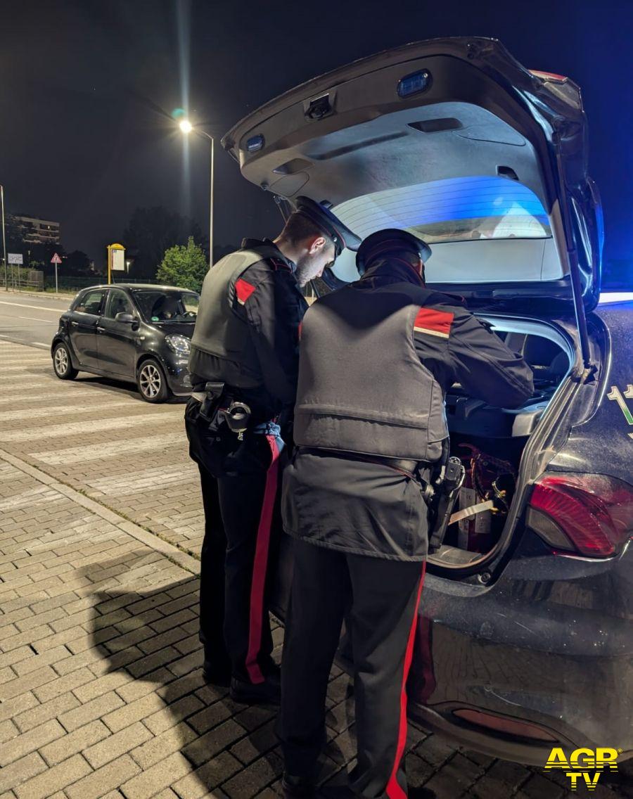 Carabinieri controlli a Mostacciano Carabinieri controlli a Mostacciano