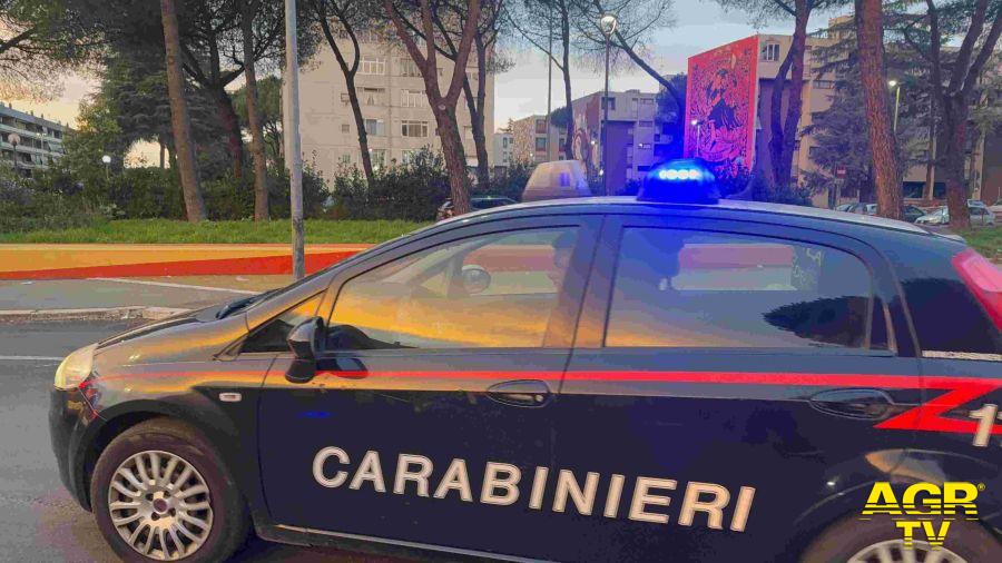 Carabinieri a Tor Bella Monaca l'equipaggio intervenuto Carabinieri a Tor Bella Monaca l'equipaggio intervenuto