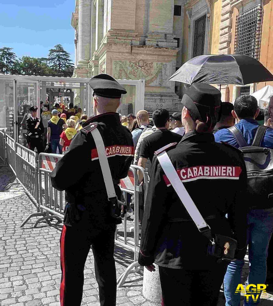 Carabinieri controlli accessi San Pietro Carabinieri controlli accessi San Pietro