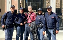 Roma, poliziotti supereroi ....turista perde il senso dell'orientamento in Vaticano e viene ritrovato dagli angeli blu