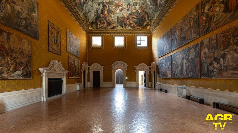Riallestimento del Salone Pietro da Cortona di Palazzo Barberini, uno dei luoghi simbolo del barocco romano, che torna oggi a risplendere con una nuova veste espositiva grazie alla ricollocazione dei Riallestimento del Salone Pietro da Cortona di Palazzo Barberini, uno dei luoghi simbolo del barocco romano, che torna oggi a risplendere con una nuova veste espositiva grazie alla ricollocazione dei