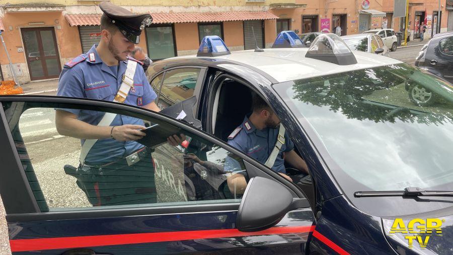 MONTESACRO - I Carabinieri nella piazza di spaccio Edicola MONTESACRO - I Carabinieri nella piazza di spaccio Edicola