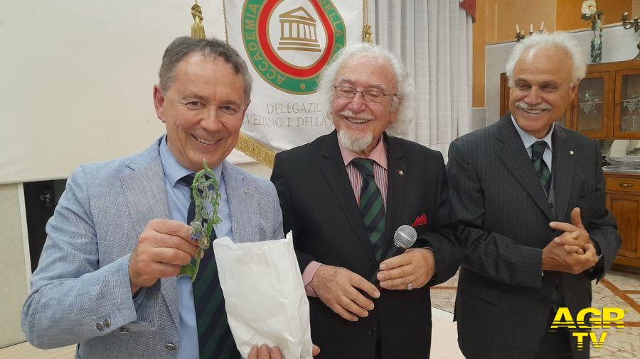 Il Convivio Maggiolino incanta Luco dei Marsi Il Convivio Maggiolino incanta Luco dei Marsi