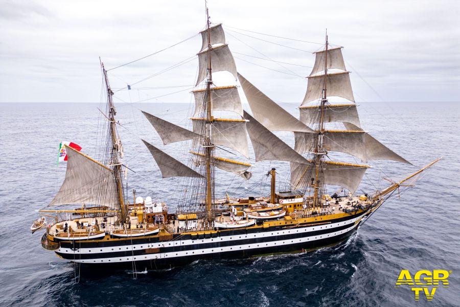 Amerigo Vespucci Nave Scuola della Marina Militare Italiana Amerigo Vespucci Nave Scuola della Marina Militare Italiana