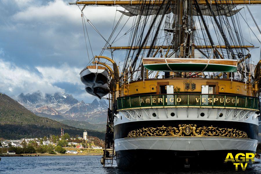 Amerigo Vespucci Nave Scuola della Marina Militare Italiana Amerigo Vespucci Nave Scuola della Marina Militare Italiana