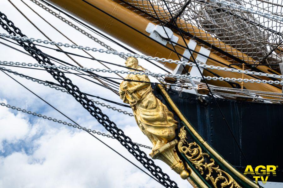 Amerigo Vespucci Nave Scuola della Marina Militare Italiana Amerigo Vespucci Nave Scuola della Marina Militare Italiana