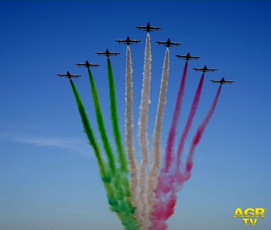 Ladispoli Air Show 2025: Frecce Tricolori e spettacoli acrobatici sul litorale: Foto -@Stefano Vaggelli Ladispoli Air Show 2025: Frecce Tricolori e spettacoli acrobatici sul litorale: Foto -@Stefano Vaggelli