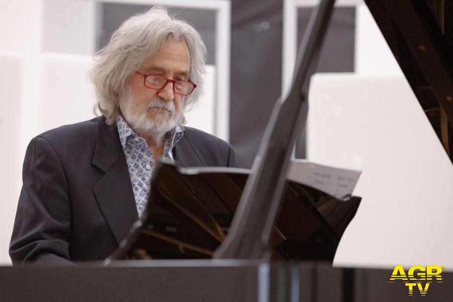Valerij Voskobojnikov pianista Valerij Voskobojnikov pianista