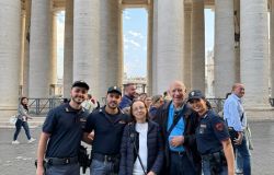 Roma, i poliziotti del Commissariato Borgo ritrovano due stranieri che si erano smarriti tra i pellegrini