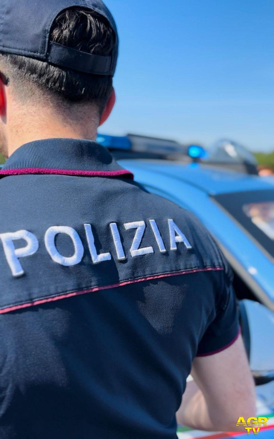 Polizia gli agenti intervenuti a Trastevere Polizia gli agenti intervenuti a Trastevere