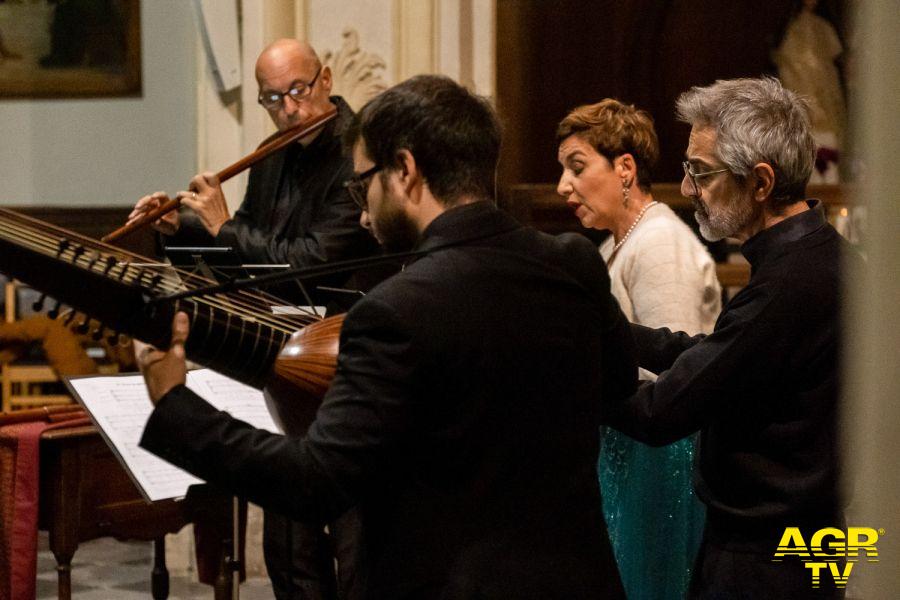 SCHOLA ROMANA ENSEMBLE foto da comunicato stampa SCHOLA ROMANA ENSEMBLE foto da comunicato stampa