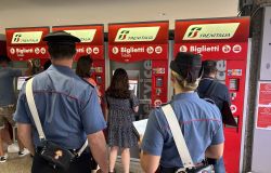 Carabinieri controlli antiborseggio