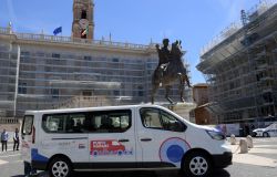 Minivan Punto Abitare on the road