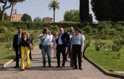 via di Valle Murcia il sindaco Gualtieri ed assessori Segnalini ed Alfonsi su via di valle murcia