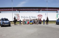 giornata da poliziotto per bimbi ucraini