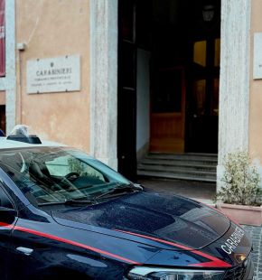 Roma, la roulette delle tre campanelle nei vicoli del centro, dieci persone denunciate  per truffa