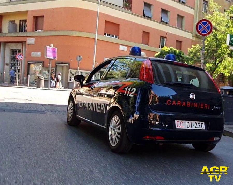Carabinieri intervenuti a piazza Bologna Carabinieri intervenuti a piazza Bologna