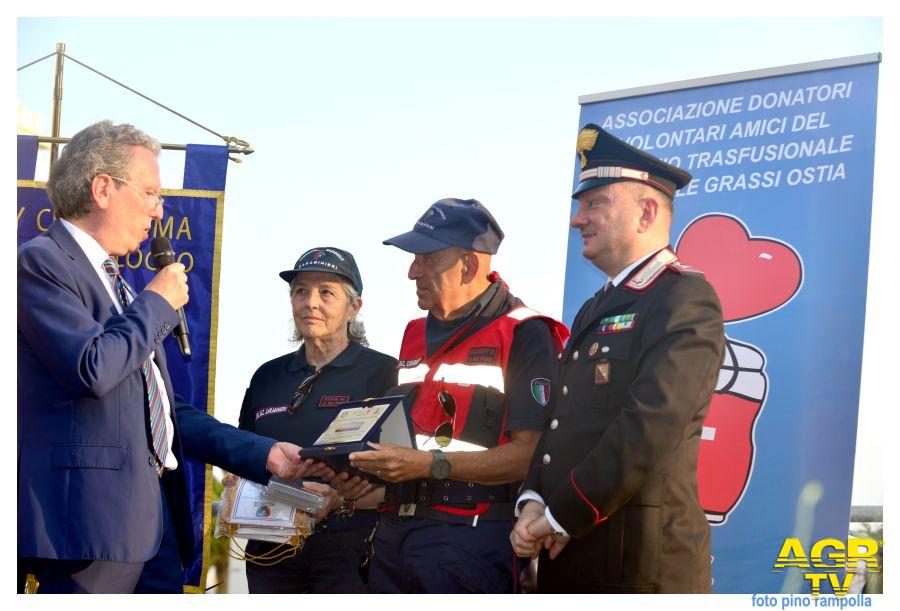 Consegna della targa ricordo all'Associazione Nazionale Carabinieri Consegna della targa ricordo all'Associazione Nazionale Carabinieri