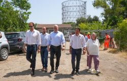 Il sopralluogo del sindaco sull'area ex Mira Lanza