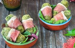 Crocchette_di ceci con spinaci e bardatura di Prosciutto Crudo