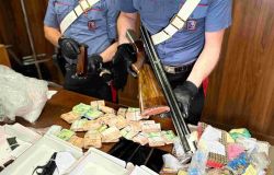 Carabinieri San Pietro droga ed armi nascosti dalla badante nella casa della donna che accudiva