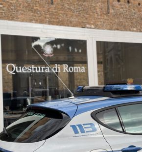 Roma, rapinatore seriale con pistola o coltello, inividuato ed arrestato dalla Polizia