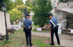 I Carabinieri eseguono i rilevamenti