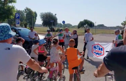 Nettuno-Torre Astura il corteo di bici
