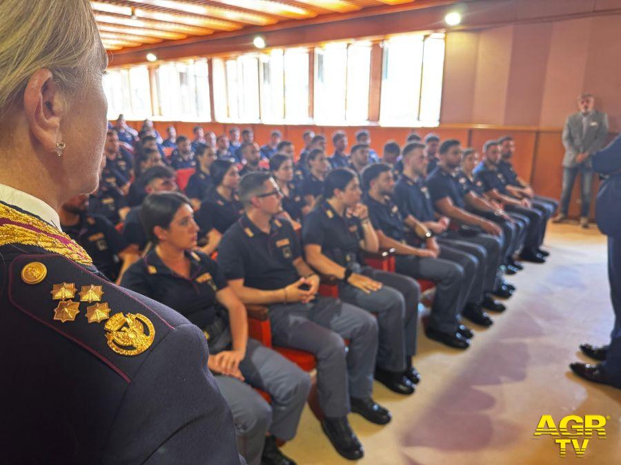 Polizia nuovi agenti alla Questura di Roma Polizia nuovi agenti alla Questura di Roma
