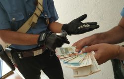 Roma, controlli antidroga nei luoghi della movida, 9 pusher arrestati