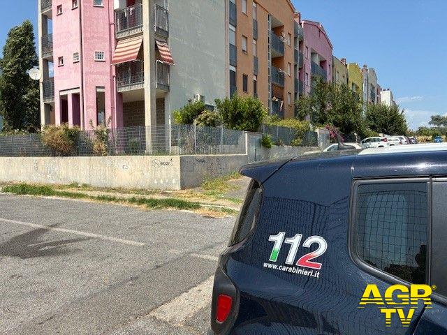 Carabinieri controlli a Ponte di Nona Carabinieri controlli a Ponte di Nona