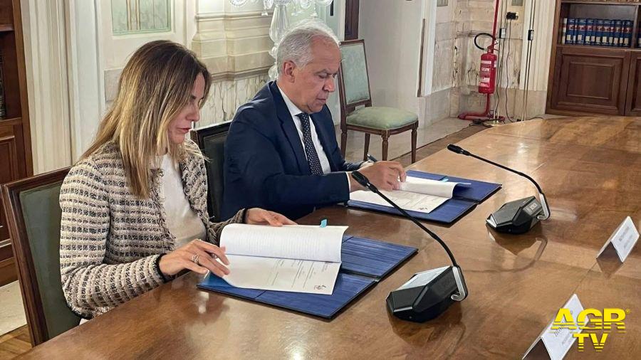 Firmato Protocollo d'intesa sulla Legalità tra Ministero dell’Interno e Unicoop