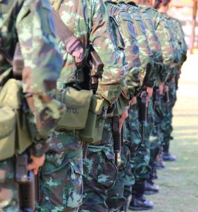 Militare mutilato in servizio: dopo 15 anni arriva l’adeguamento dell’assegno a 500 euro