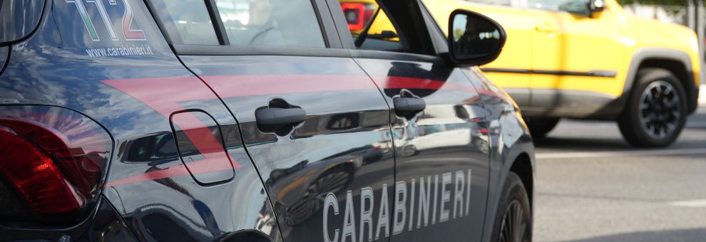Roma, entra da una finestra lasciata aperta per rubare, dentro ci sono i proprietari che lanciano l'allarme, arrestato 49enne