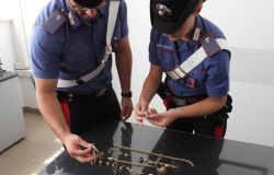 Casalpalocco, ruba i gioielli ad anziana 86enne ma appena in strada finisce tra le braccia dei Carabinieri, arrestato 18enne
