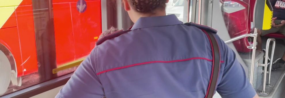 Roma, cinque borseggiatori in manette sul bus di linea, arrestati in fragranza dai Carabinieri