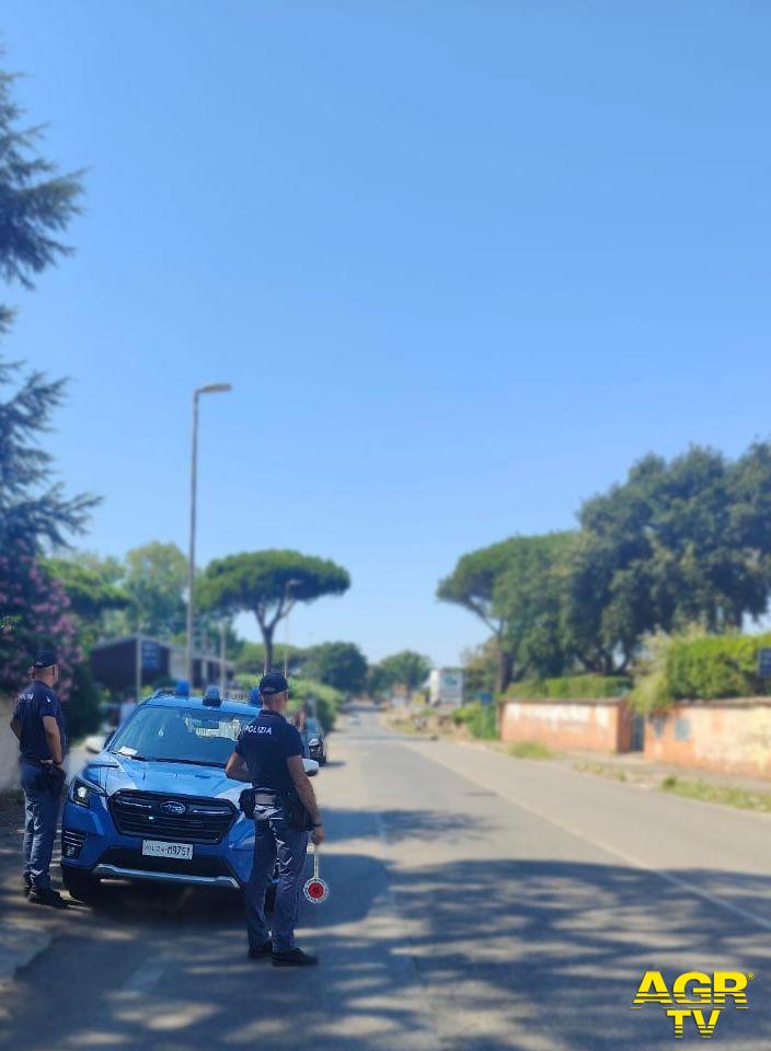 Polizia controlli stazione Lavinio Polizia controlli stazione Lavinio