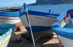 Scopri Mondello, borgo marinaro di Palermo tra mare turchese, architettura Liberty e tradizioni siciliane - foto di Domenico Luinetti