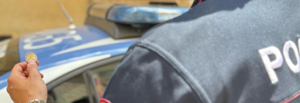 (AGR) Roma Esquilino, giro di vite della Polizia, nel corso dei controlli un pusher finisce nella rete