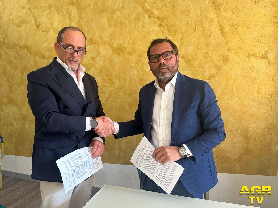 La firma dell'accordo sulle cure palliative foto da comunicato