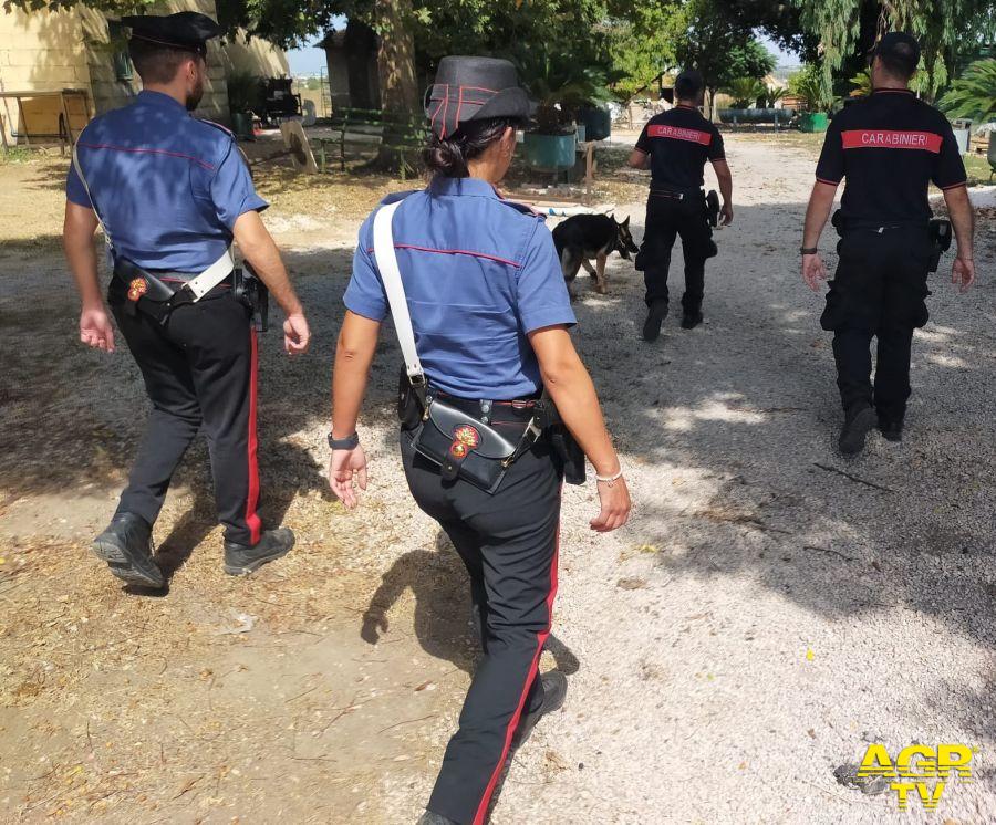 Carabinieri controlli antidroga Carabinieri controlli antidroga