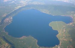 Lago di Vico, nessuna criticità da inquinamento ma stato ecologico complessivo in grave difficoltà