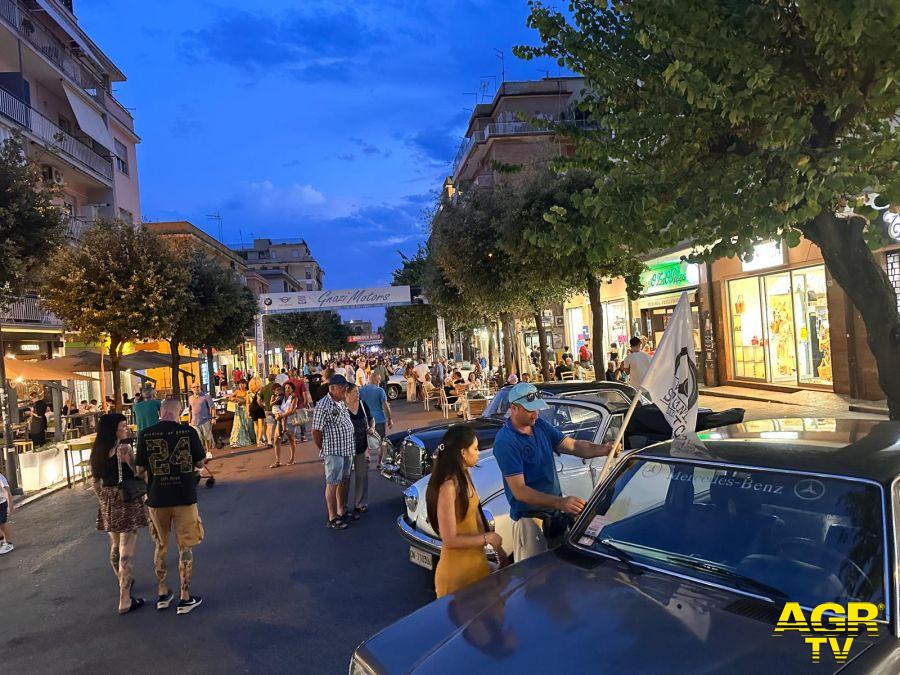 Successo dell’Associazione Volanti Storici a Ladispoli per il raduno di auto d’epoca in Viale Italia Successo dell’Associazione Volanti Storici a Ladispoli per il raduno di auto d’epoca in Viale Italia