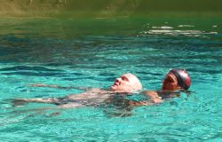 In acqua la sicurezza rende tutto più bello Prevenzione dell'annegamento al parco Aquafelix di Civitavecchia