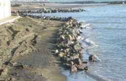 Lazio, difesa della costa dall'erosione