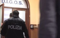 Roma, preso l'autore degli incendi contro Ministeri e Commissariato Viminale, una vendetta contro la polizia e organi giudiziari