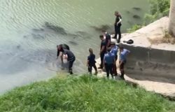 Carabinieri intervenuti sul Tevere per salvataggio le fasi del recupero