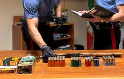 Tivoli, in manette 42enne, era in possesso di un'arma clandestina e cartucce
