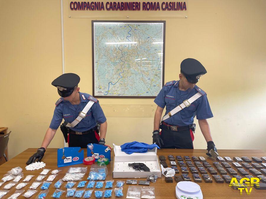 Carabinieri Casilina pistola e droga sequestrata Carabinieri Casilina pistola e droga sequestrata