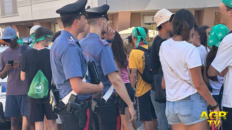 Carabinieri controlli contro furti e borseggi Carabinieri controlli contro furti e borseggi